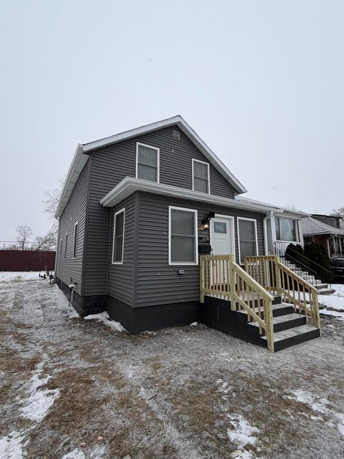 2425 Adams St, Gary, IN, 46407-3513 | Card Image