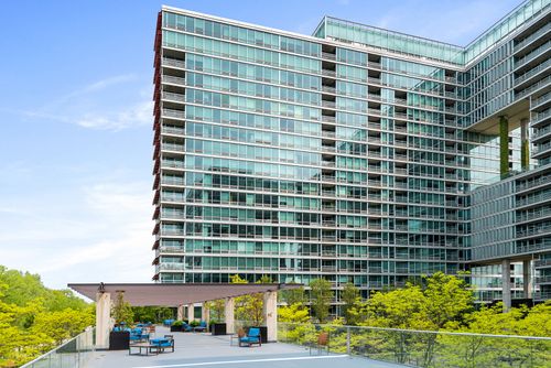 unit-802-9725 Woods Dr, Skokie, IL, 60077-4451 | Card Image