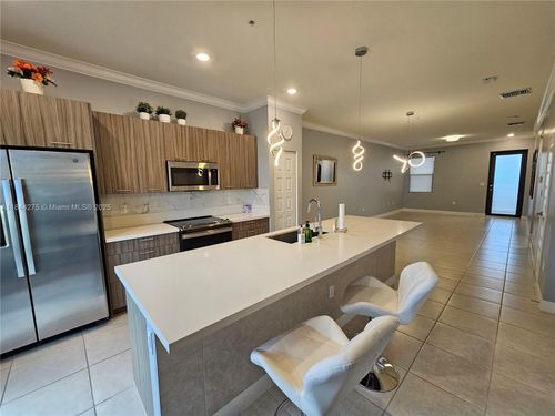 apt-23-7905 Nw 104th Ave, Doral, FL, 33178-4470 | Card Image