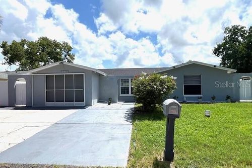 9104 Crabtree Ln, PORT RICHEY, FL, 34668-4862 | Card Image