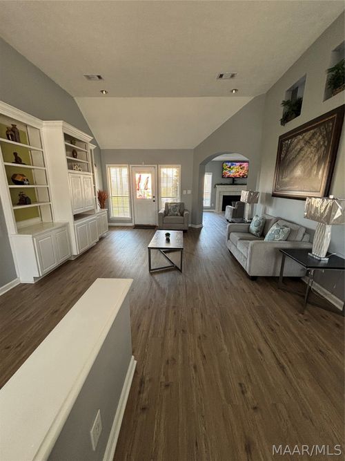 6213 Eastwood Glen Pl, Montgomery, AL, 36117-2473 | Card Image