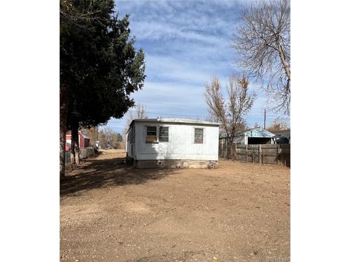 603 Locust Ave, Lochbuie, CO, 80603-9742 | Card Image