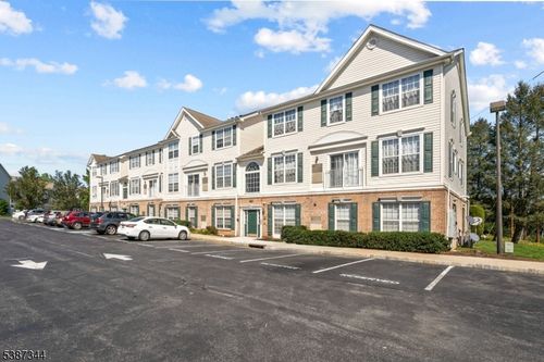 134 Limerick Ln, Phillipsburg, NJ, 08865-5731 | Card Image