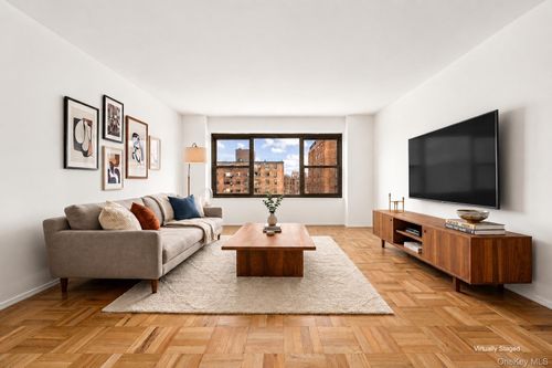 12b-21-36 33rd Rd, Astoria, NY, 11106-4209 | Card Image