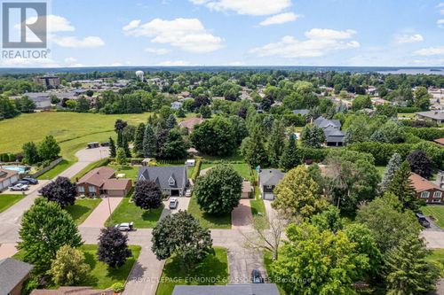 508 O'Brien St, Pembroke, ON, K8A8E7 | Card Image