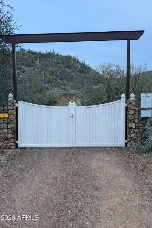32050 S Lisa Dr, Black Canyon City, AZ, 85324 | Card Image