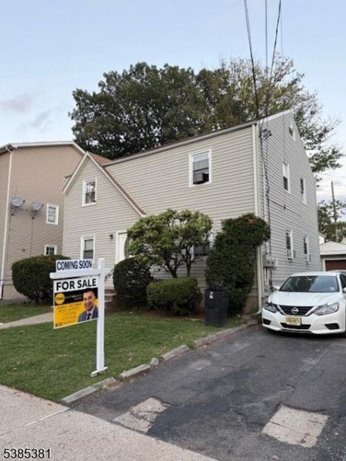 35 7th Ave, Passaic, NJ, 07055-2135 | Card Image