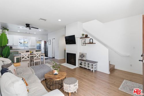 16-856 W Beach Ave, Inglewood, CA, 90302 | Card Image