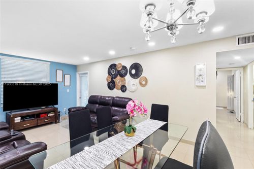 apt-212-5665 W 20th Ave, Hialeah, FL, 33012-7530 | Card Image