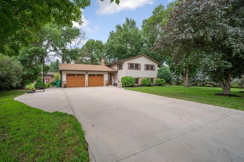 21805 Ahlstrom Ave, Rogers, MN, 55374-9536 | Card Image