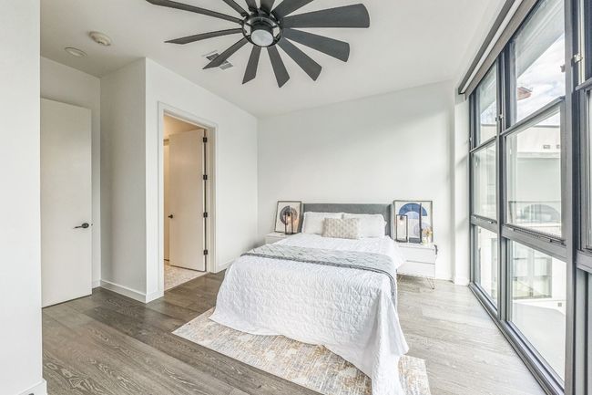 APT-609 - 800 Embassy Dr, Condo with 2 bedrooms, 3 bathrooms and 2 parking in Austin TX | Image 13