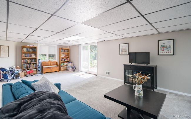 41-web-or-mls-4096 Villager Dr-41.jpg | Image 36