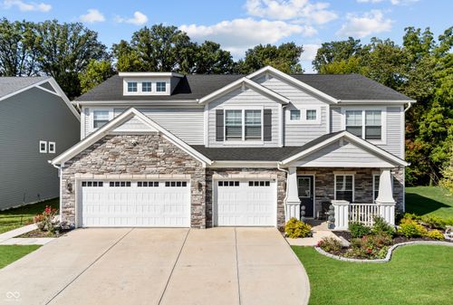 210 Lynnette Way, Cumberland, IN, 46229-4145 | Card Image