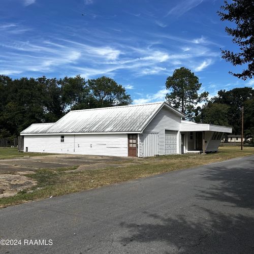 604 Samson St, Abbeville, LA, 70510-3912 | Card Image