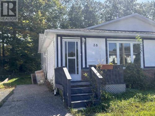 38 Beckett Blvd, Elliot Lake, ON, P5A3P7 | Card Image