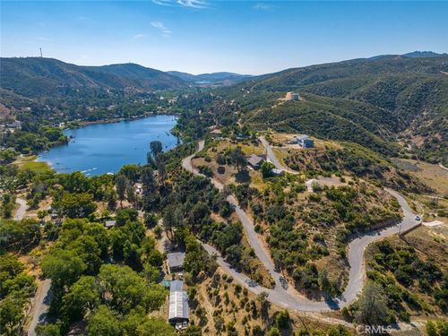 18155 Newview Dr, Lake Hughes, CA, 93532-1040 | Card Image