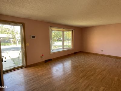 416 22nd Street E, House other with 5 bedrooms, 2 bathrooms and null parking in Williston ND | Image 2