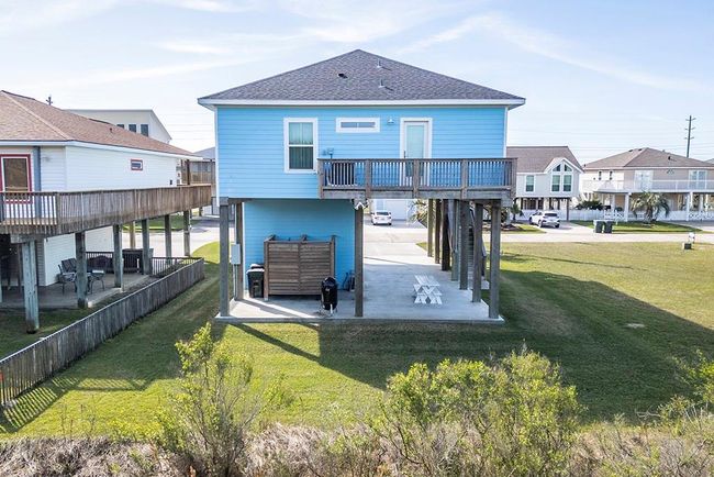 22310 Vista Del Mar, House other with 3 bedrooms, 2 bathrooms and null parking in Galveston TX | Image 37
