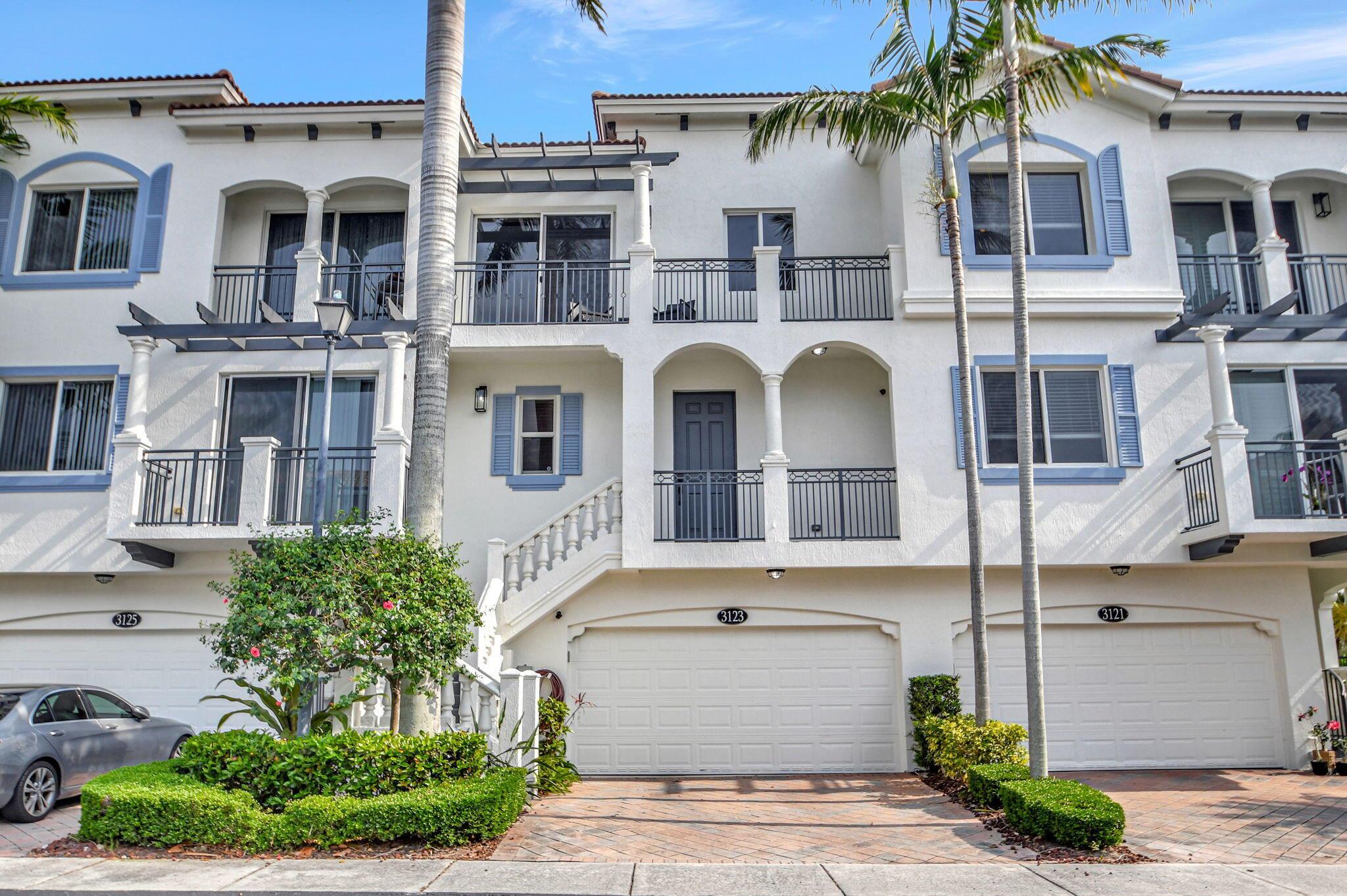 Waterside Cir, Boynton Beach, FL 33435
