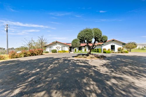 4776 Stetson Rd, Clovis, CA, 93619-9555 | Card Image