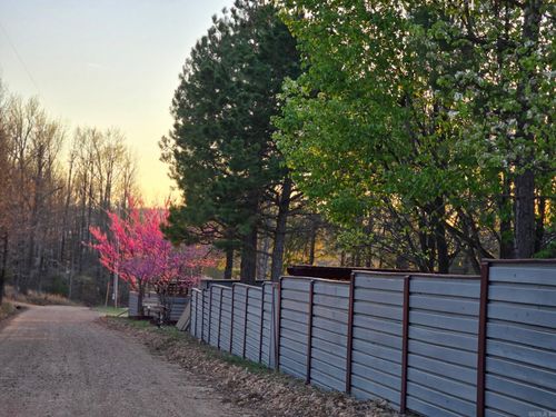 5540 Nc 2800, Marble Falls, AR, 72648-5026 | Card Image