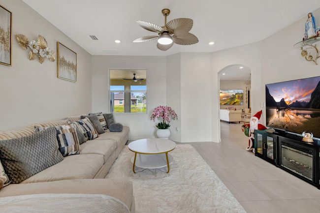 5280 2 Nd Mnr, House other with 5 bedrooms, 4 bathrooms and null parking in Vero Beach FL | Image 5