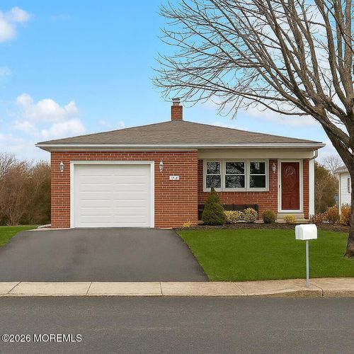 60 Biabou Dr, Toms River, NJ, 08757-3710 | Card Image