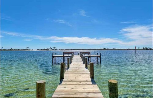 apt-d201-209 Miracle Strip Pkwy, Mary Esther, FL, 32569-1901 | Card Image