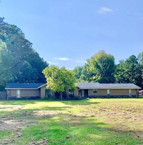 8128 Cross Rd, Pine Bluff, AR, 71603-9168 | Card Image