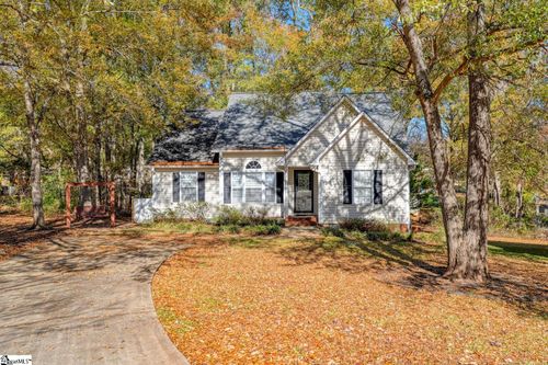 921 Hollyhock Ct, Boiling Springs, SC, 29316-5421 | Card Image