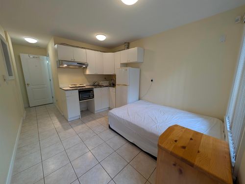 studio-suite-4XXX Reid St, Vancouver, BC, V5R | Card Image