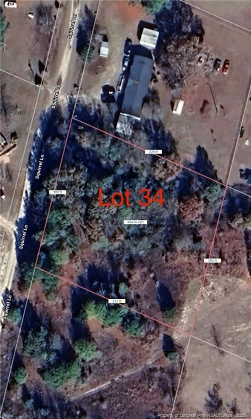 34 Squirrel Ln, Maxton, NC, 28364-7308 | Card Image