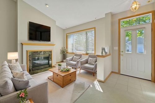 106-19724 Canary Path, Farmington, MN, 55024-2025 | Card Image