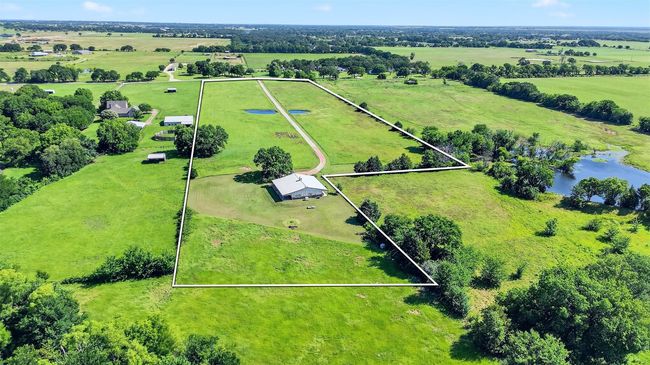 12041 Bell Rd, House other with 3 bedrooms, 2 bathrooms and null parking in Pilot Point TX | Image 38