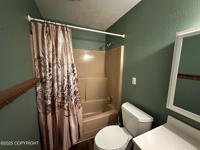 Downstairs full bathroom | Image 20