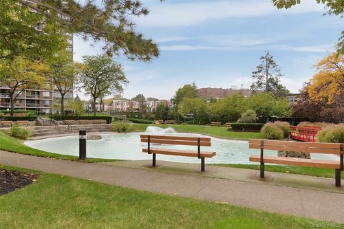 3h-2 Bay Club Dr, Bayside, NY, 11360-2957 | Card Image