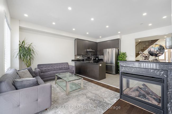 81 Alexie Way, House attached with 4 bedrooms, 4 bathrooms and 3 parking in Vaughan ON | Image 12