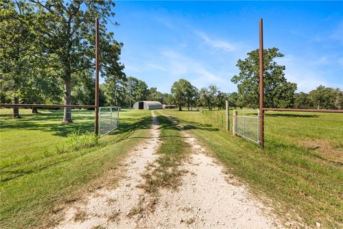 3168 County Road 152, Bedias, TX, 77831-9674 | Card Image