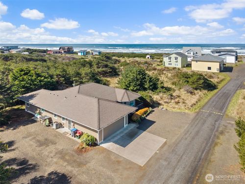 921 Pheasant Run, Westport, WA, 98595-2858 | Card Image