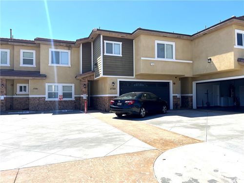 1741 S Easy Way, Anaheim, CA, 92804-0606 | Card Image