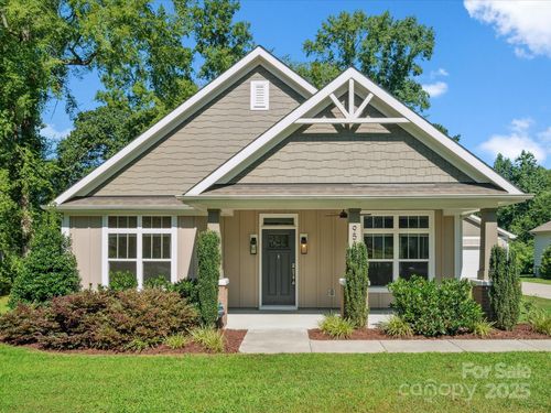 9519 Lawing School Rd, Charlotte, NC, 28214-8372 | Card Image