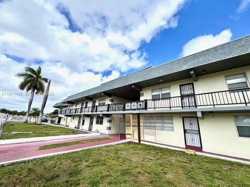 apt-204-301 Nw 177th St, Miami, FL, 33169-4944 | Card Image
