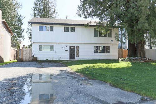 19828 54 Ave, Langley, BC, V3A3V9 | Card Image