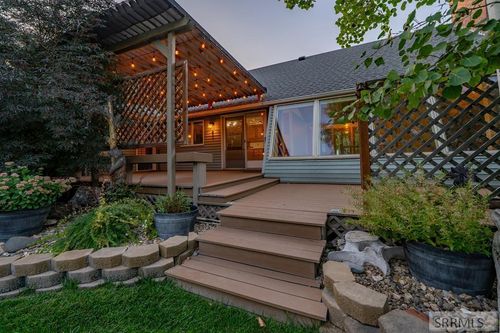 142 Stone Run Ln, Idaho Falls, ID, 83404-7244 | Card Image