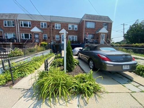 lower-level-17154 46th Avenue, New York, NY, 11358 | Card Image