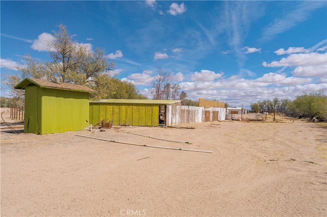 45200 Camelot Drive, House other with 2 bedrooms, 2 bathrooms and 2 parking in Yermo CA | Image 8