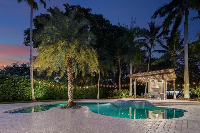 5837 Sw 102 Nd St, House other with 6 bedrooms, 6 bathrooms and null parking in Pinecrest FL | Image 38