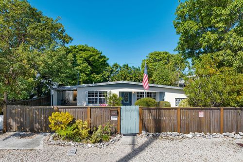 2215 Staples Ave, Key West, FL, 33040-3845 | Card Image