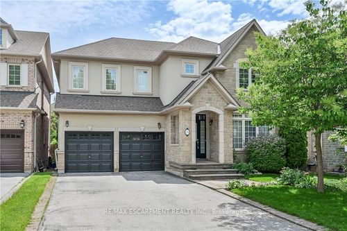 3348 Raspberry Bush Trail, Oakville, ON, L6L6V2 | Card Image