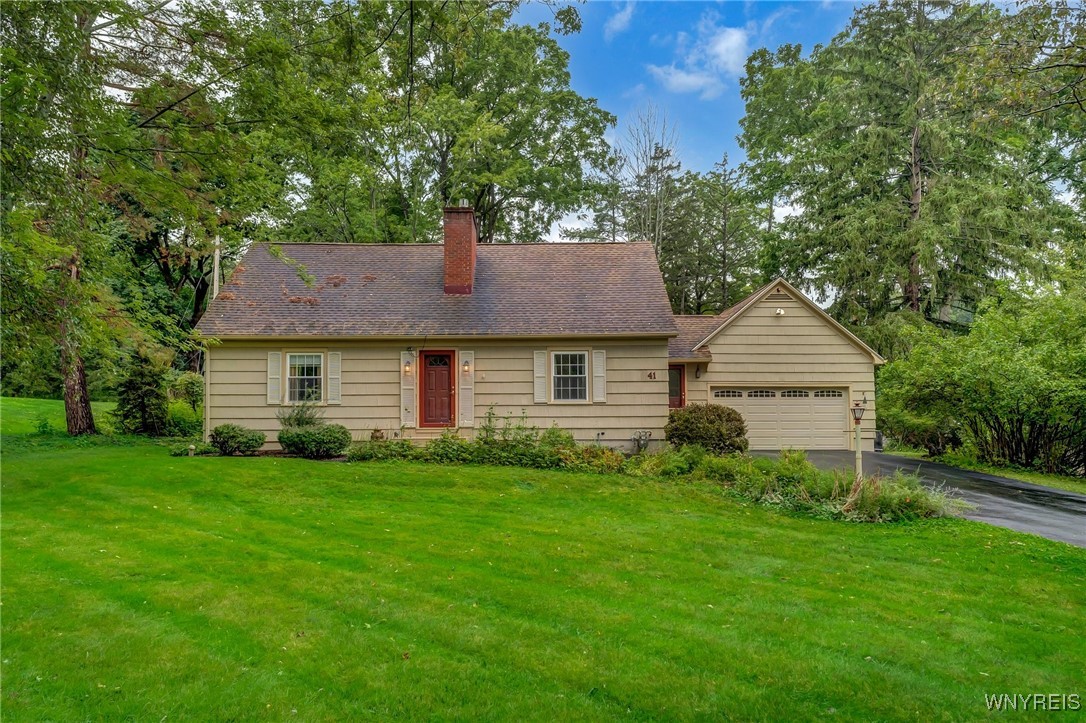 Castle Hill Rd, East Aurora, NY 14052